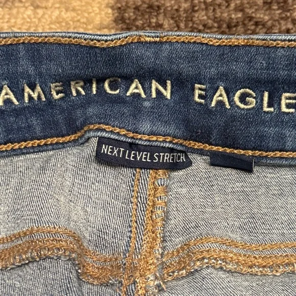 American Eagle Artist Crop size 2 - Picture 2 of 6